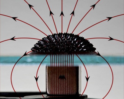 [img] ferrofluid + garis-garis gaya magnet